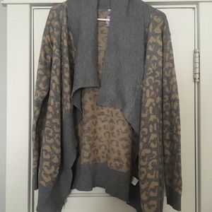 Leopard print asymmetric cardigan